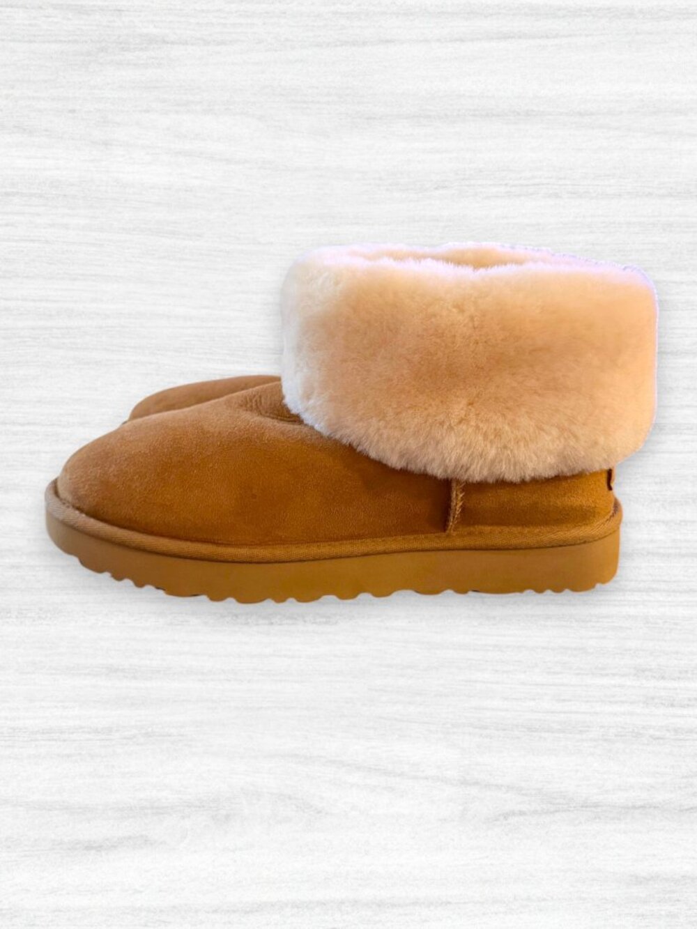 UGG Classic Mini Fluff Chestnut Sheepskin Boots Women’s 9 Foldover Cuff - Picture 4 of 10
